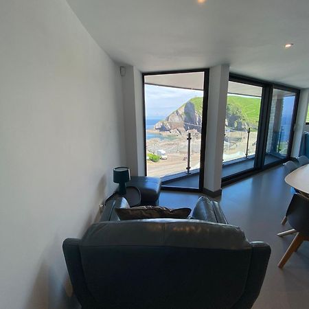 4 The View Apartments Ilfracombe - Seafront, Parking, Lift, Ev 外观 照片