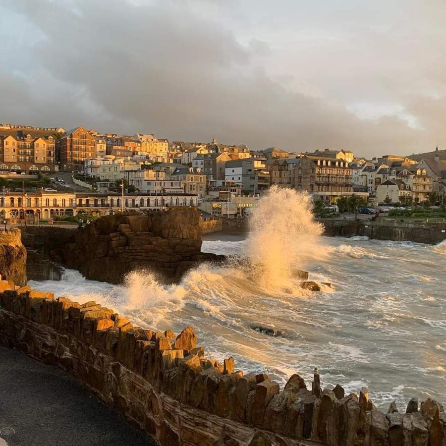 4 The View Apartments Ilfracombe - Seafront, Parking, Lift, Ev 外观 照片