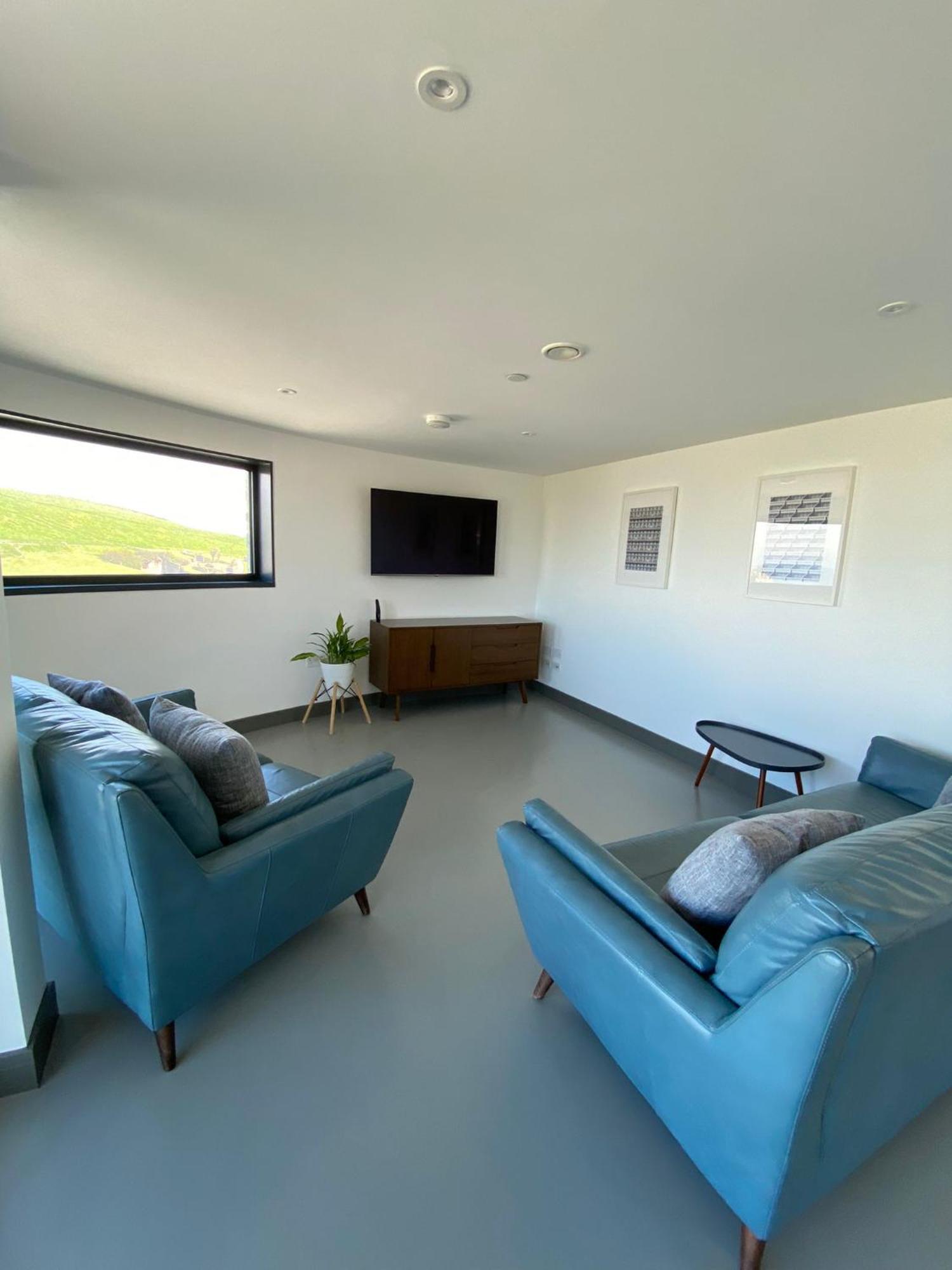 4 The View Apartments Ilfracombe - Seafront, Parking, Lift, Ev 外观 照片