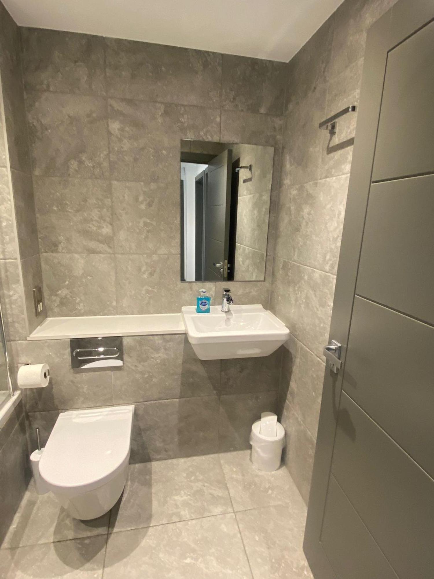 4 The View Apartments Ilfracombe - Seafront, Parking, Lift, Ev 外观 照片