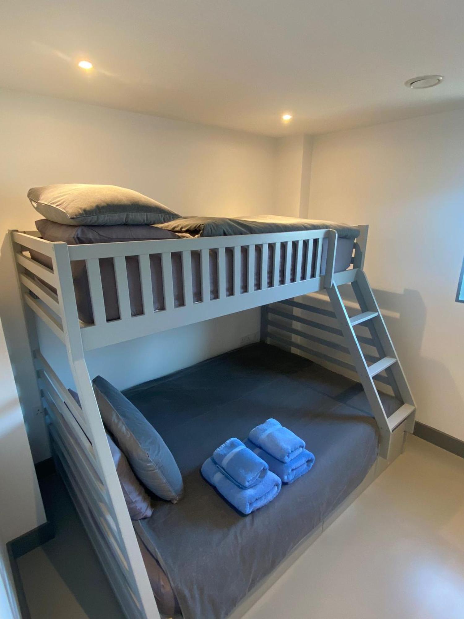 4 The View Apartments Ilfracombe - Seafront, Parking, Lift, Ev 外观 照片